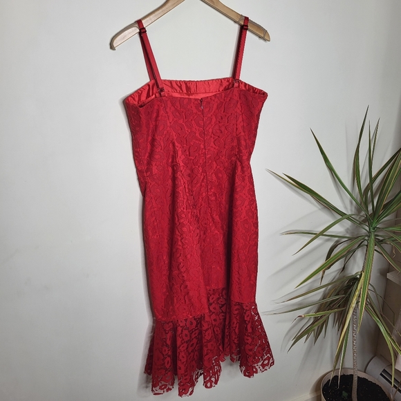 MILLY Kiss Red Lace Spaghetti Strap Slim Grace Dress With Flounce Hem - Picture 10 of 16